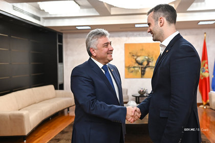 Посланик Стефан Димитров се срещна с министър-председателя на Черна гора г-н Милойко Спаич 